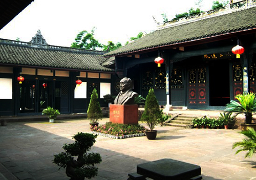 杨尚昆旧居大院.jpg